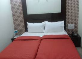 Skyway Inn 2