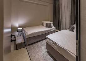 Dezman Luxury Center 2