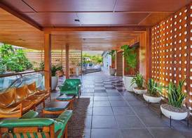 The Laylow Waikiki, Autograph Collection 4