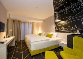 Science Hotel 3