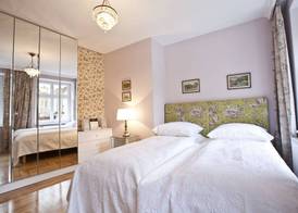 Crystal Suites Chez Helena 5
