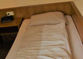 Hotel Alsterquelle 24h Check-in, Free Parking and WiFi 2
