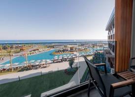 Lago Hotel 5