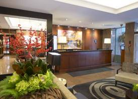 Cambridge Suites Toronto 4