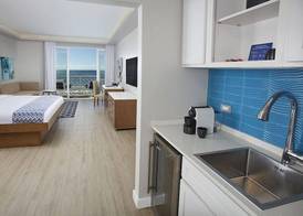 Carina Bay All-Inclusive Resort & Casino 5