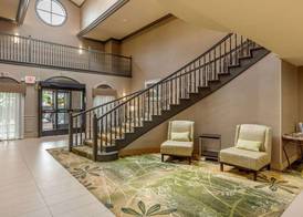 Quality Suites Sherman 3