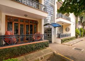 Meltonia Luxury Suites 2