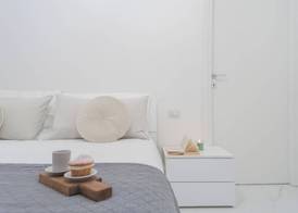 Luce Apartment by Rent All Como 4