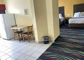 Days Inn & Suites by Wyndham Augusta Near Fort Eisenhower 5