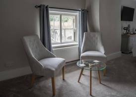 Viaduct Guest House 3