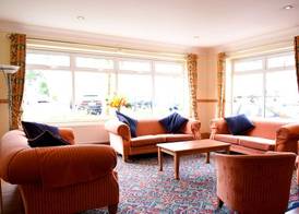 Riviera Hotel & Holiday Apartments 3