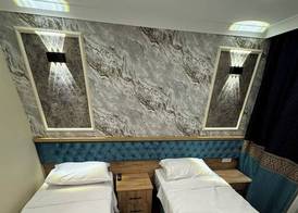 Riverside Hotel 5