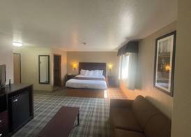 Quality Inn Council Bluffs I-80 5