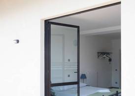 Lake Como Beach Hostel 2