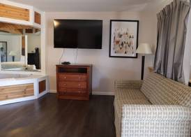 The Inn At Gull Lake 4
