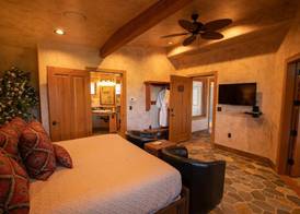 Cougar Ridge Resort 3