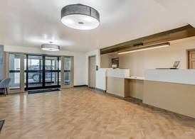 Sleep Inn & Suites Merrillville 2