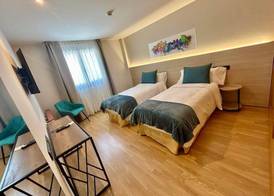 Hotel Ávila Diró 4
