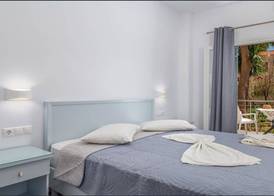 Maria Studios and Apartments 5