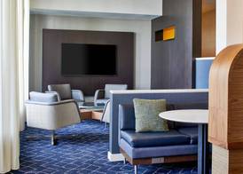 Courtyard by Marriott Memphis Airport 5