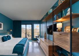 The Ruby Hotel 3
