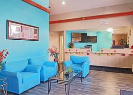 Howard Johnson by Wyndham Houston Hobby Airport 5