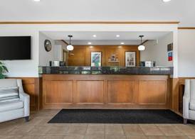 SureStay Plus Hotel by Best Western Salmon Arm 3