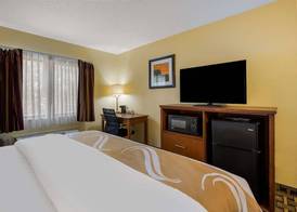 Quality Inn Ashland I-71 and US 250 5