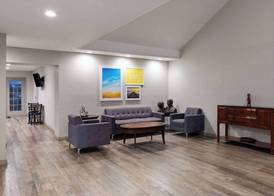 Days Inn by Wyndham Americus 3