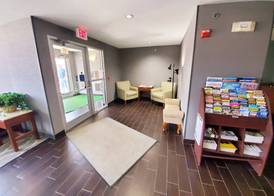 Americas Best Value Inn & Suites Racine 2
