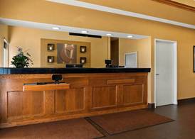 Comfort Suites Saginaw North 4
