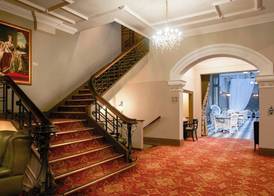 Hadley's Orient Hotel 4