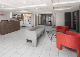 Ramada by Wyndham Milwaukee 2