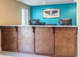 Econo Lodge Inn & Suites North Little Rock near Riverfront 2