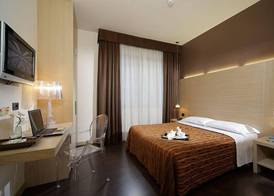 Hotel Paris 4