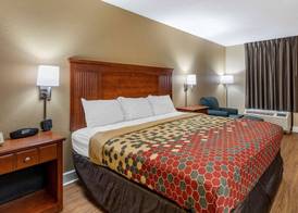 Econo Lodge Cordele 5