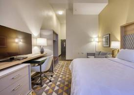 Holiday Inn & Suites MADISON WEST - MIDDLETON by IHG 3