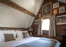 The Frogmill Hotel 4