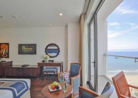 Balcona Hotel Da Nang 5