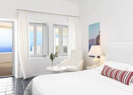 Lilium Hotel Santorini 4