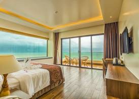 Coral Bay Resort 5