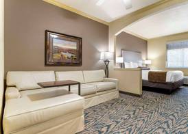 Best Western Plus Crown Colony Inn & Suites 5