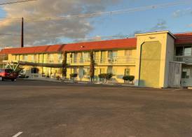 Ramblin Rose Motel 2