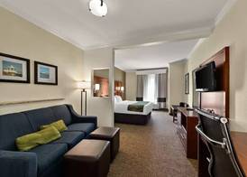 Comfort Suites Corpus Christi Central 5