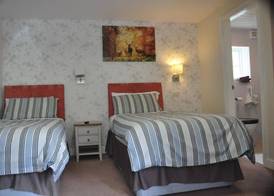 Dragon Bed and Breakfast 2