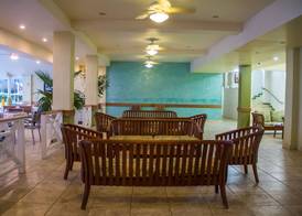 Crown Point Beach Hotel 4
