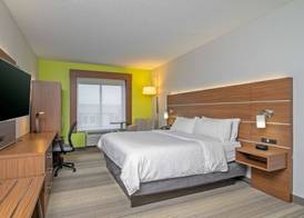 Holiday Inn Express & Suites WOODBRIDGE by IHG 5