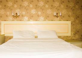 Consort Hotel, Urban Spa & Glamping Pods 5