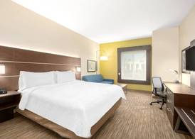 Holiday Inn Express & Suites MARYSVILLE by IHG 5