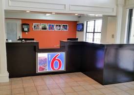 Motel 6-Palestine, TX 2